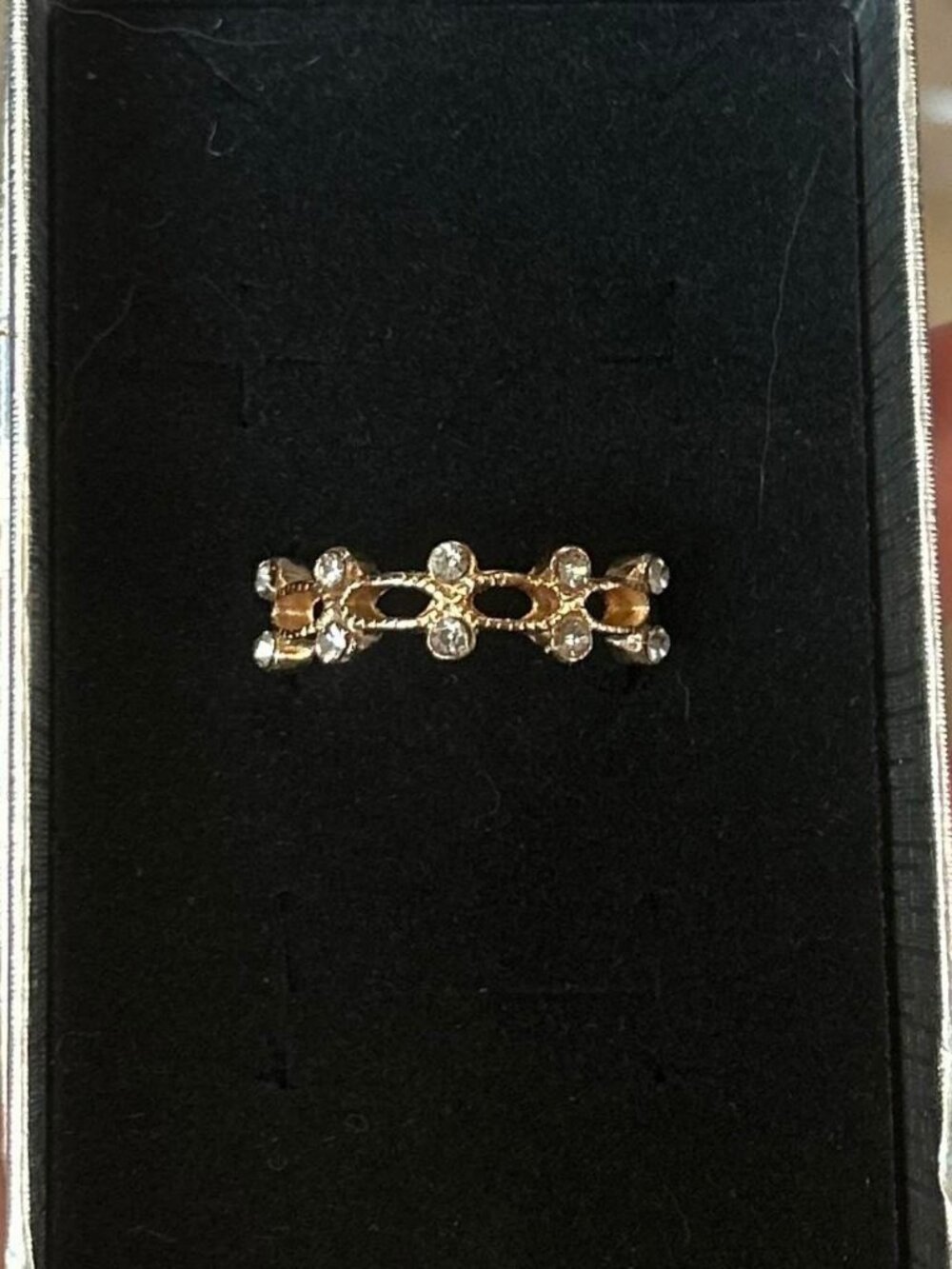 Gold Linked Band Ring Costume Jewelry